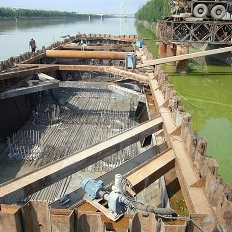 枣庄钢板桩基坑围堰施工